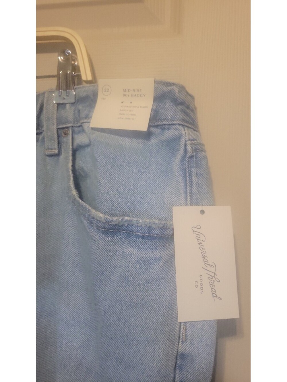 Universal Thread Mid-Rise Light Blue Ripped Jeans Size 22 - Picture 3 of 8